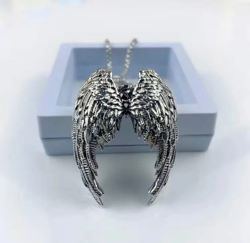 Angel wings necklace