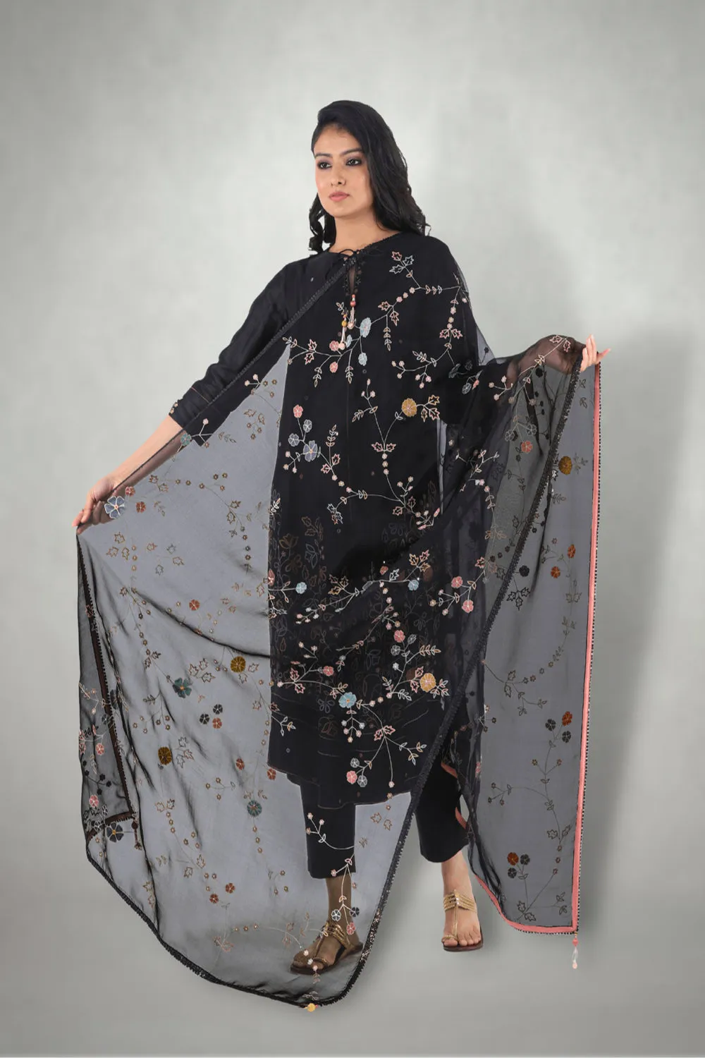 Black  Aari &  Mirror Work Suit Set