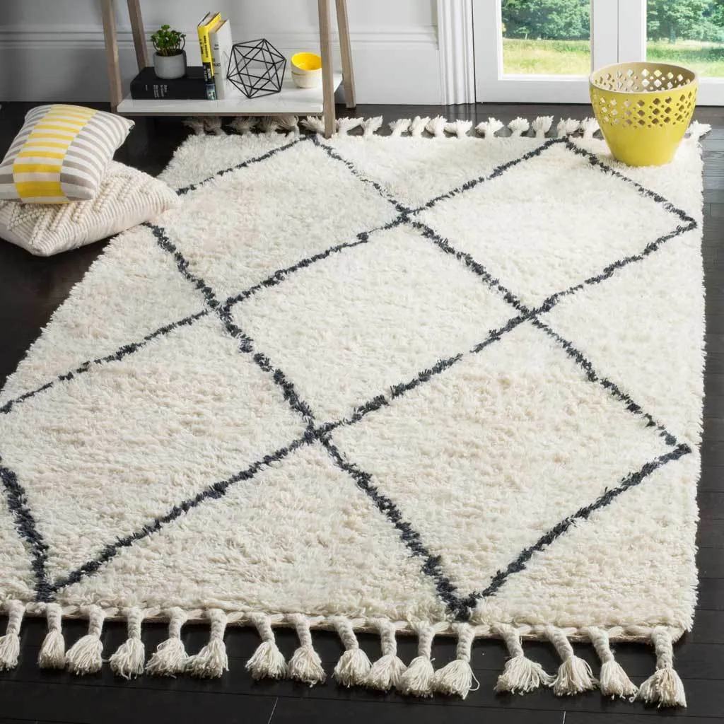 Casablanca Diamond Ivory/Gray Area Rug