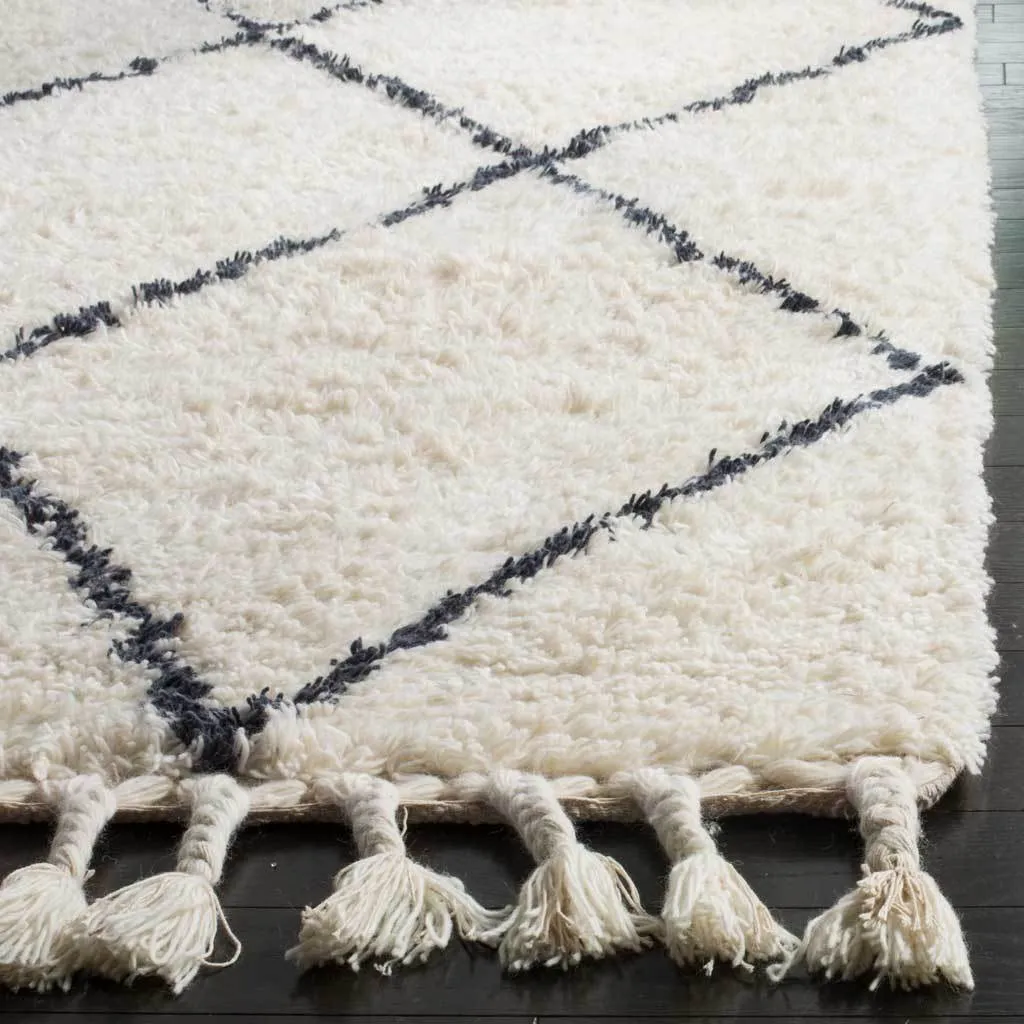 Casablanca Diamond Ivory/Gray Area Rug