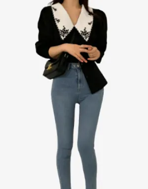 Elegant Floral Embroidery Puff Sleeve Blouse -  Dark Academia Korean Fashion Vintage Style Chic Office Wear Classic Aesthetic