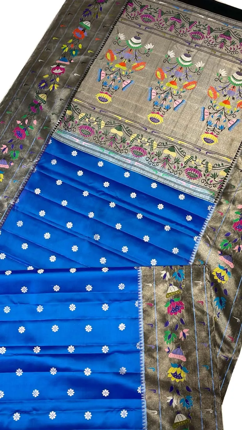Exquisite Blue Gadwal Pure Silk Saree - Handloom Beauty