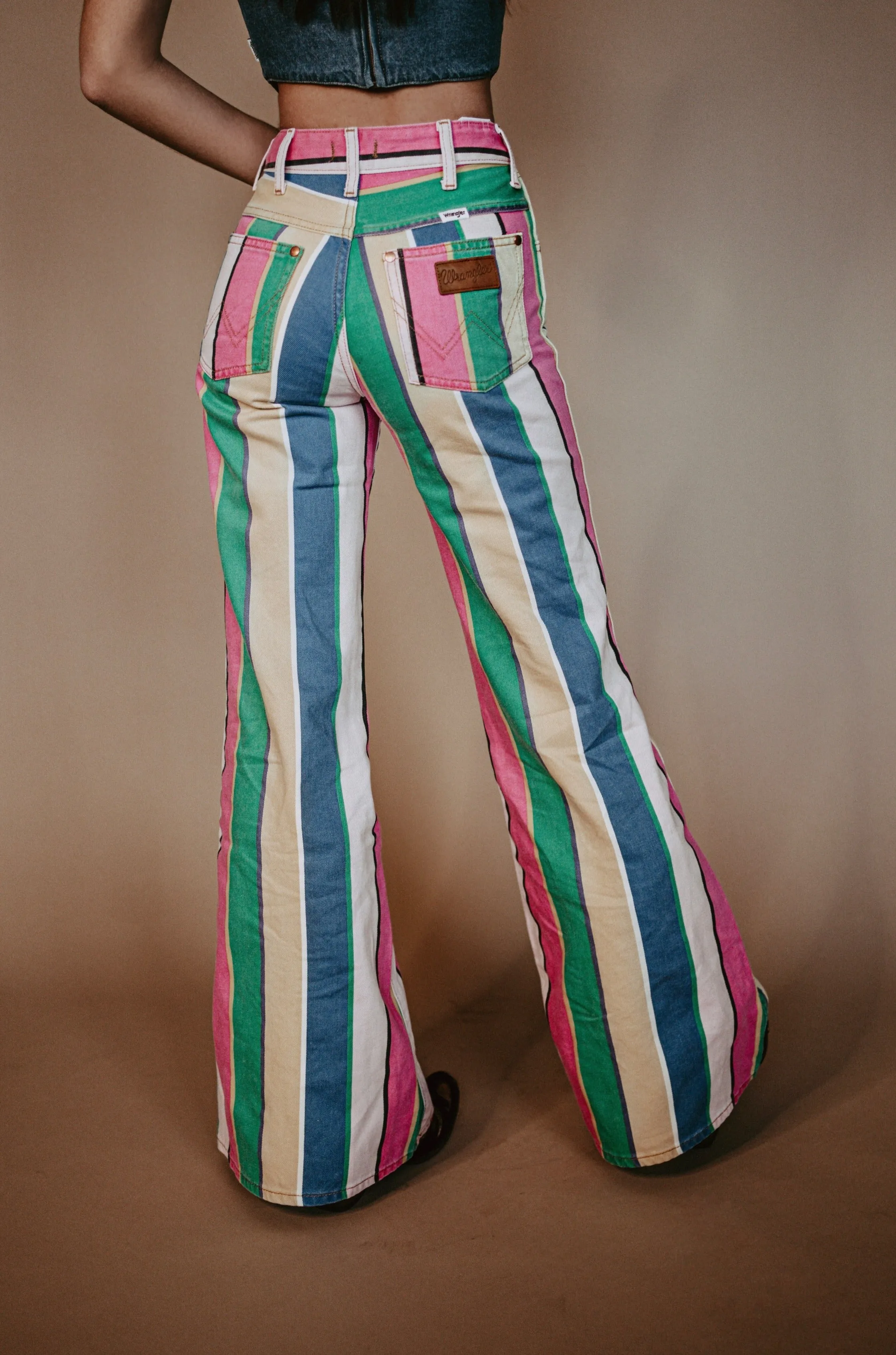 Final Sale ✨Lainey Wilson Brushpopper Wrangler Vintage Flares