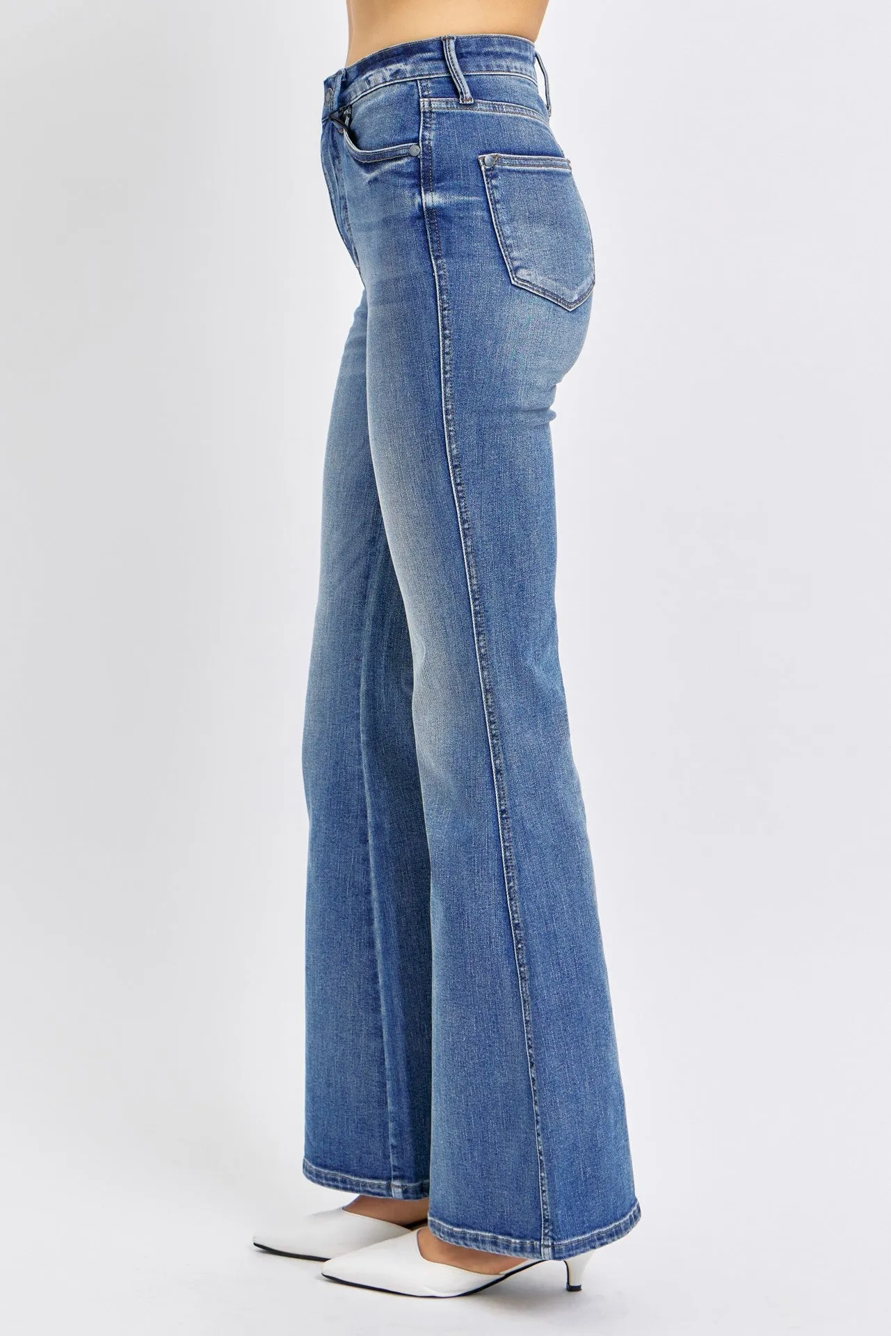 Judy Blue High Waisted Tummy Control Flare Jeans in Dark Blue
