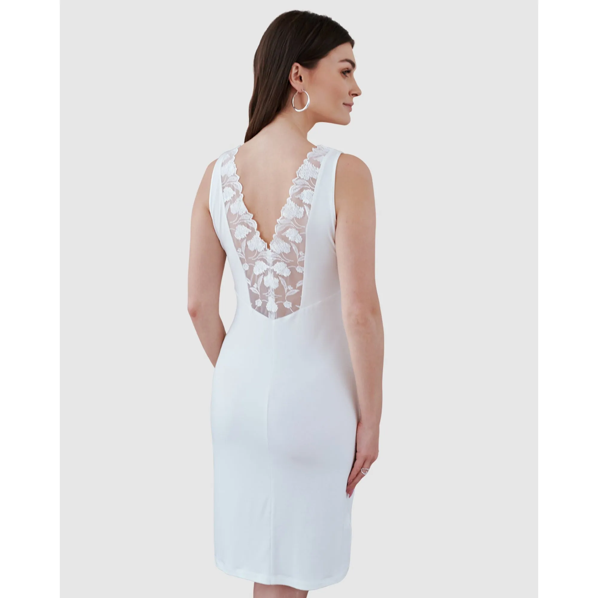 Short Viscose Nightie with Embroidery