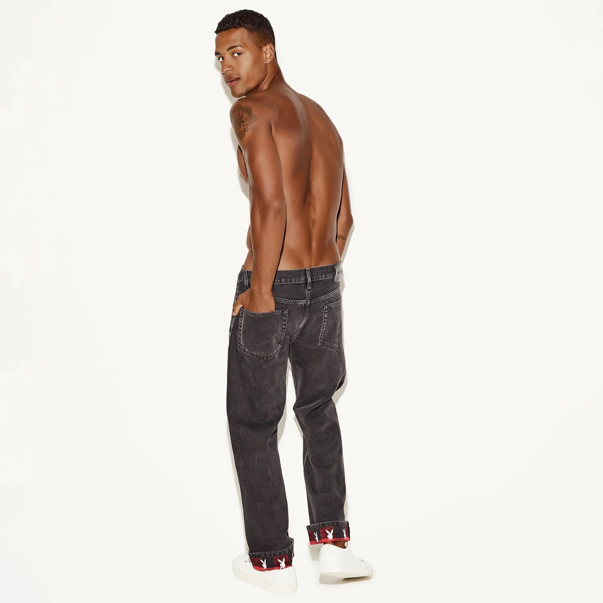 The Straight Leg Jean Vintage Black Wash
