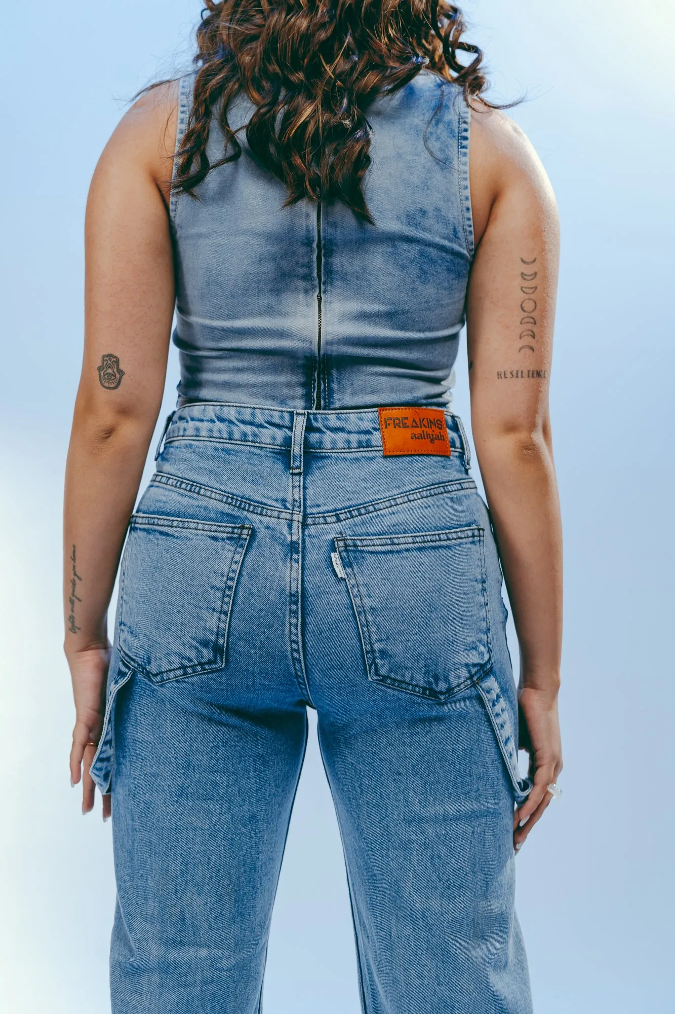 Wavy Seamed Light Washed Jeans