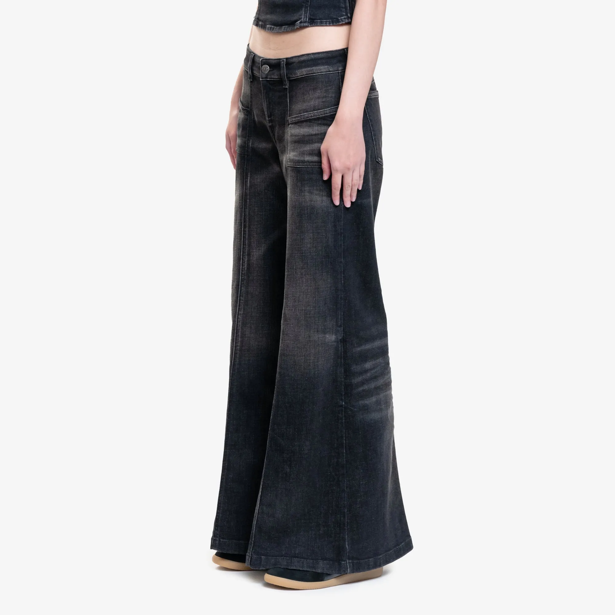 Womens AKII Flare Jeans
